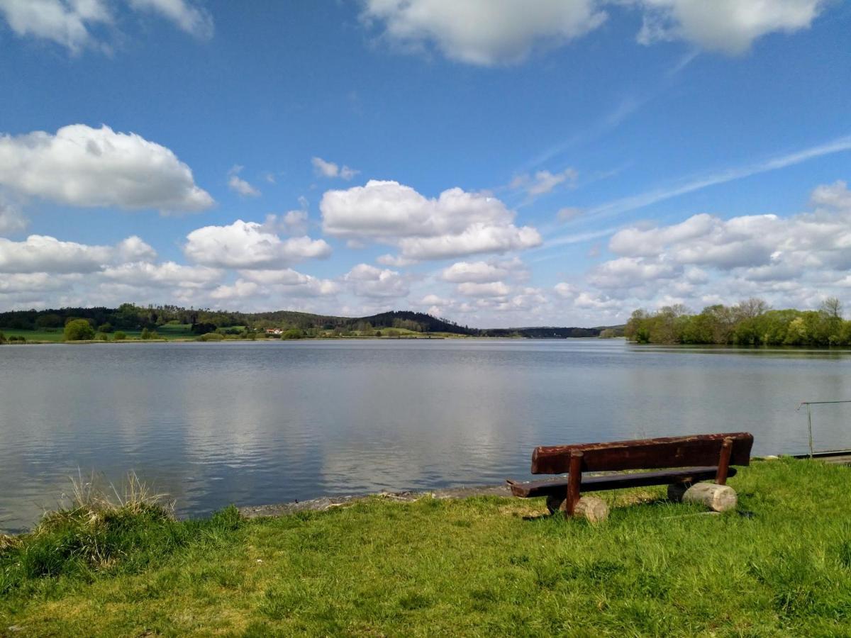 Camping & Guest House Pliskovice Mirovice Buitenkant foto